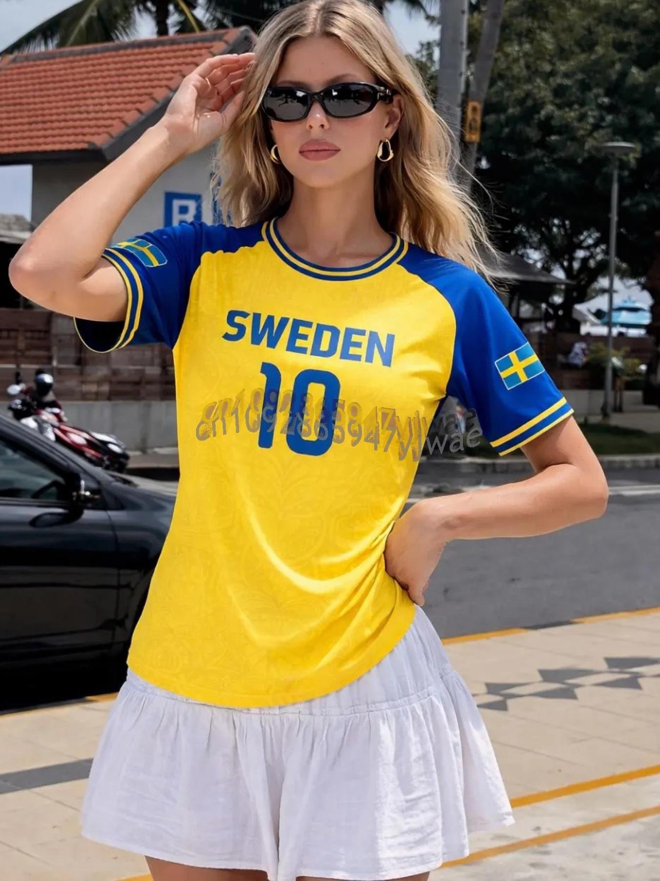 2026 Sverige NR.10 Tröja Dam Herr Sport T-shirts Sveriges Flagga Street Stor Storlek Fotbollströjor Unisex Grafiska plus size T-shirts 3XL yellow