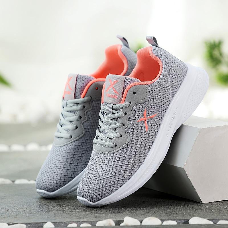 Lätta dansskor för män och kvinnor Dansskor Ghost Walking Skor Kvinnors fyrkantiga skor Mjuksulade shufflingskor Herrskor 41 gray