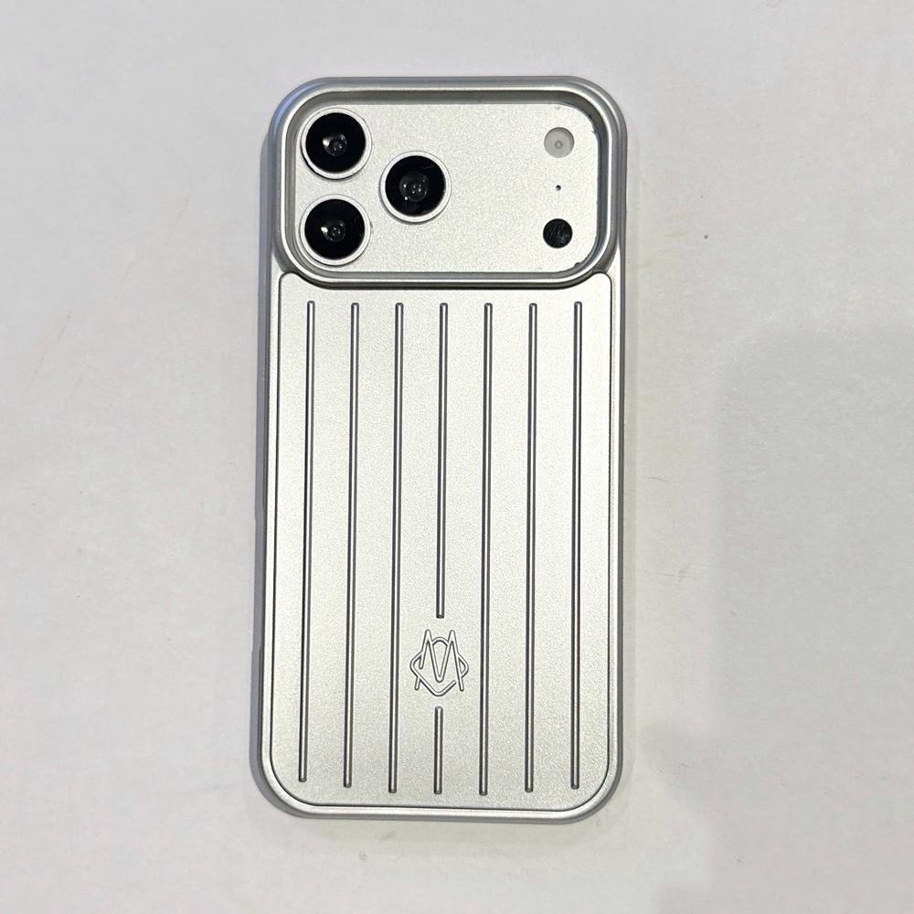 TOPP Lyxigt 3D Bagagepansar Telefonfodral för IPhone 18 Pro Max 17 16 15 14 15 för Rimowa PC+ TPU Bumper Stötsäker Skyddskåpa med Låda iPhone 14