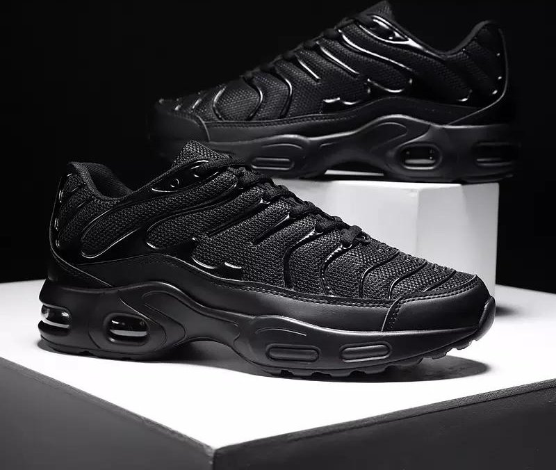Luftkudde för män Casual Bekväm Sneaker Löpning Sport Halkfria ventilerande skor 42 svart
