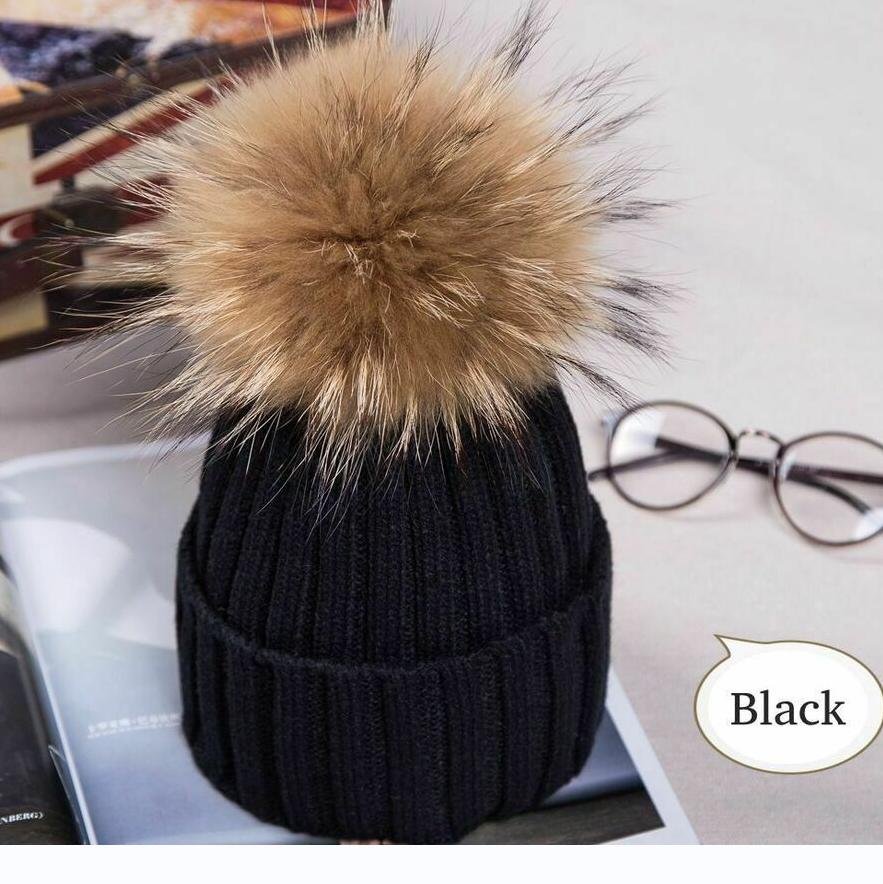 2023Hot Dam Vinter Racoon Pom Pom Pom Pom 15 cm Bolltrik Mössa Skidkeps Bobble Hat
