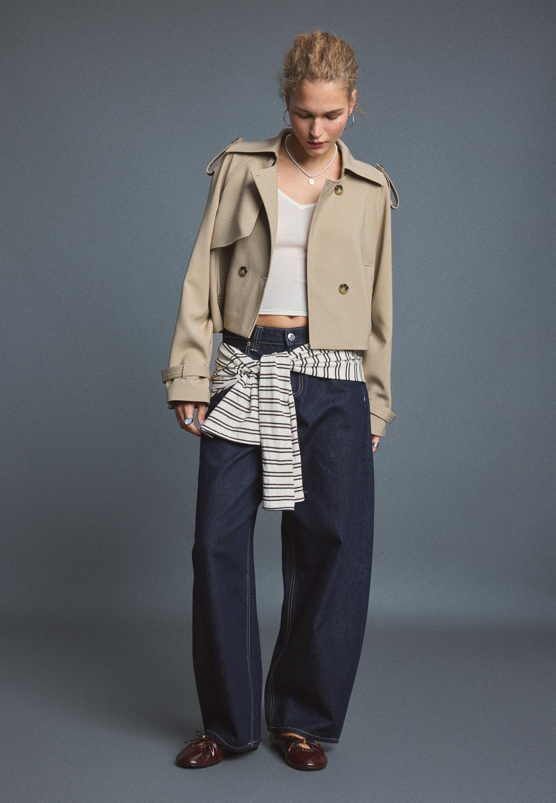 Stradivarius Kort Och Ledig Trenchcoat